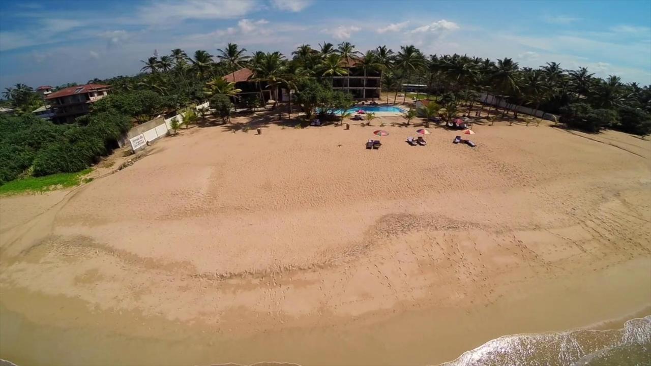 Whispering Palms Hotel Bentota Exterior foto