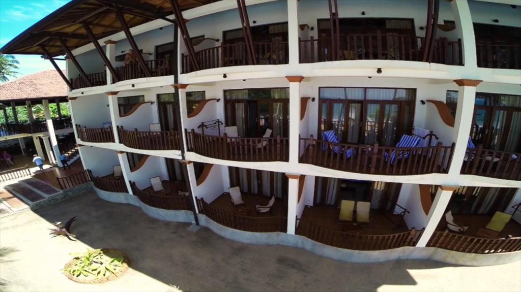 Whispering Palms Hotel Bentota Exterior foto