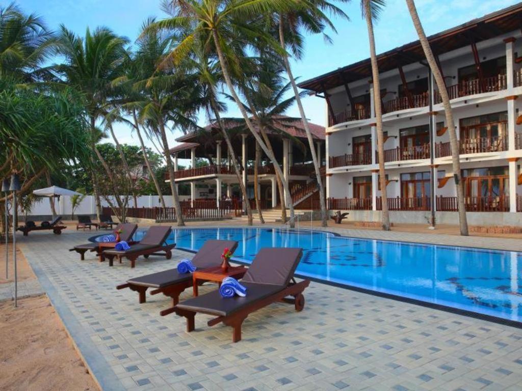 Whispering Palms Hotel Bentota Exterior foto