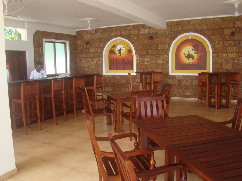 Whispering Palms Hotel Bentota Exterior foto